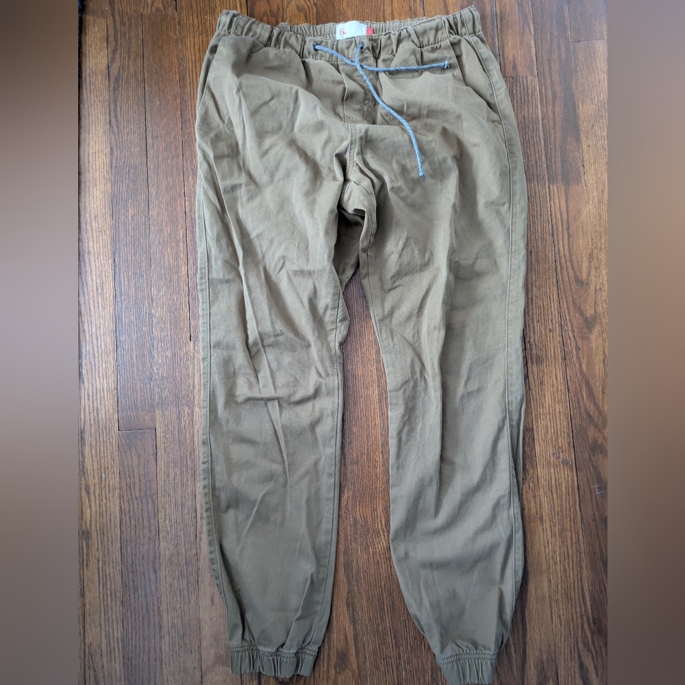 Men's Free World green khaki denim joggers. M medium. Preloved. Unisex